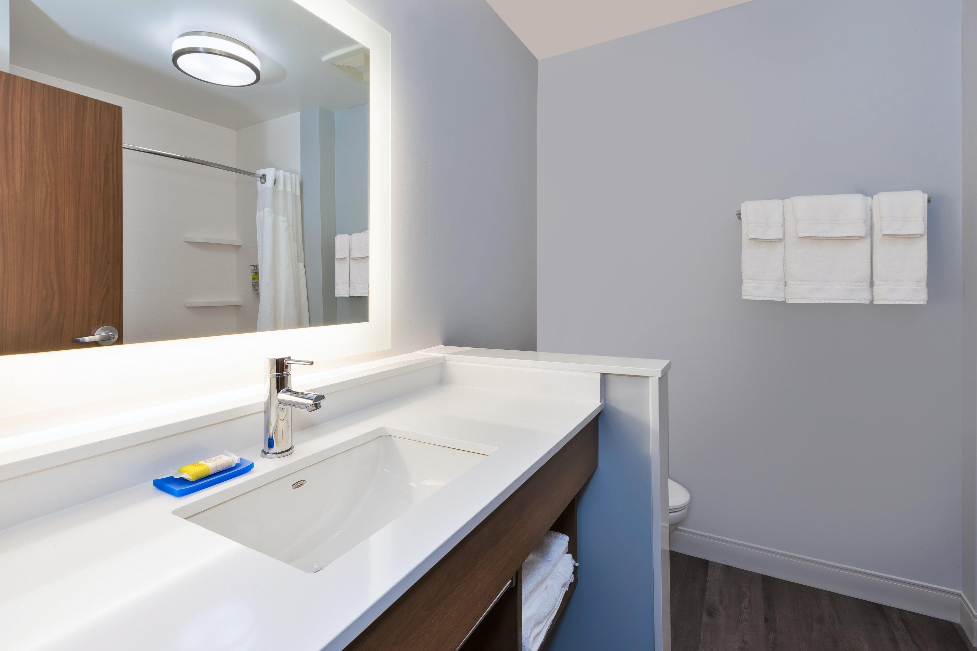 Holiday Inn Express & Suites - Cedar Springs - Grand Rapids N By Ihg Екстериор снимка