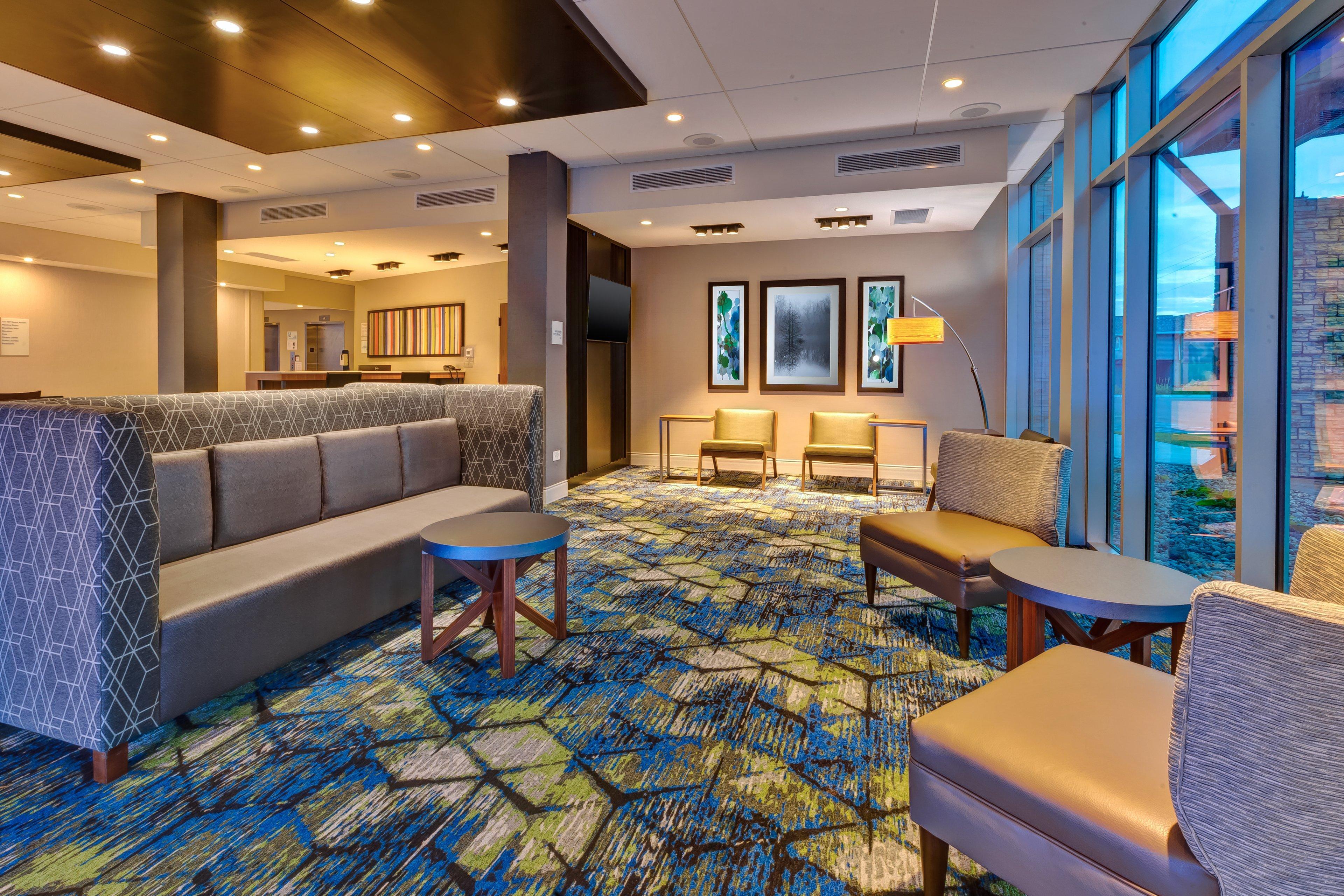 Holiday Inn Express & Suites - Cedar Springs - Grand Rapids N By Ihg Екстериор снимка