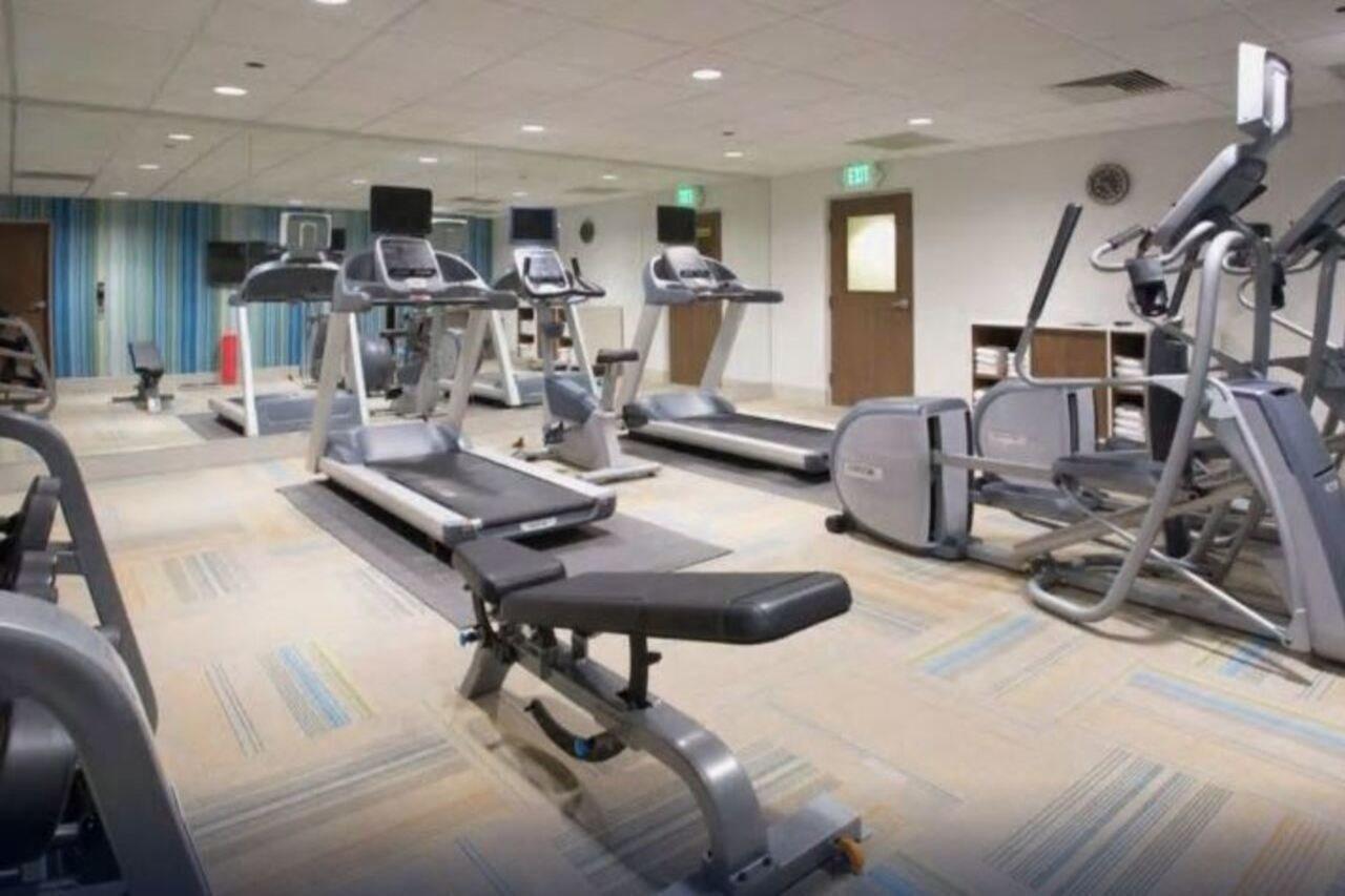 Holiday Inn Express & Suites - Cedar Springs - Grand Rapids N By Ihg Екстериор снимка