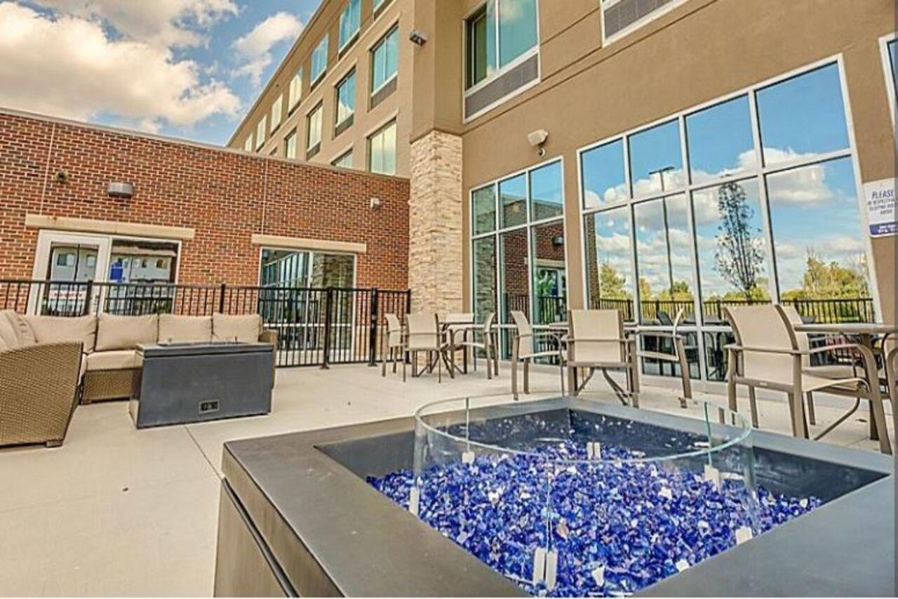 Holiday Inn Express & Suites - Cedar Springs - Grand Rapids N By Ihg Екстериор снимка